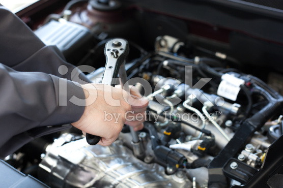 Huollamme kaikki merkit ammattitaidolla